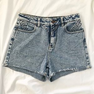 BULLHEAD Mom Jean Shorts (Size 9) Never Worn